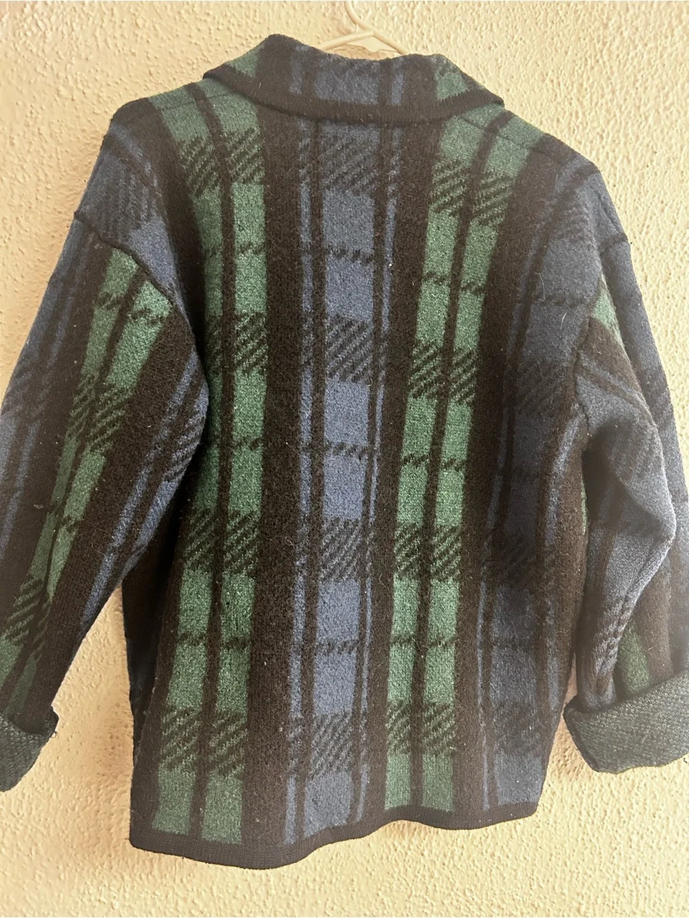 VINTAGE Knitting Needles wool cardigan jacket Black Swatch Plaid Sz Medium